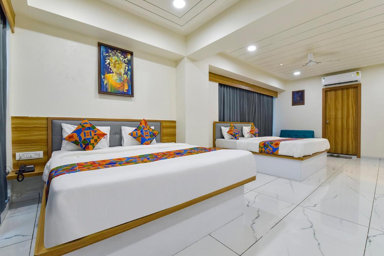 Fabhotel Bliss Ahmedabad Bagian luar foto