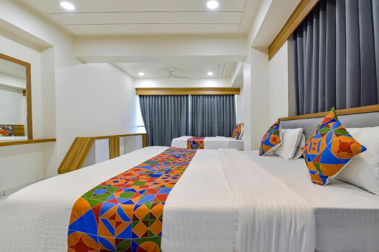 Fabhotel Bliss Ahmedabad Bagian luar foto